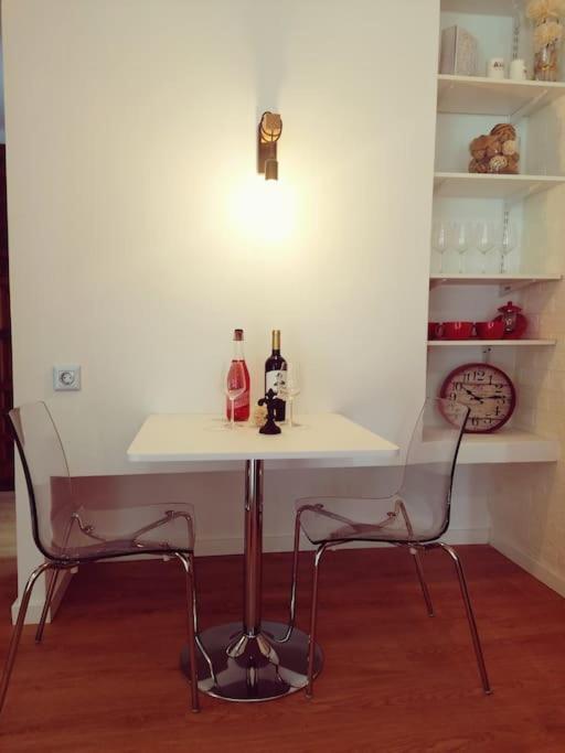 Studio Paris Apartment Естепона Екстериор снимка