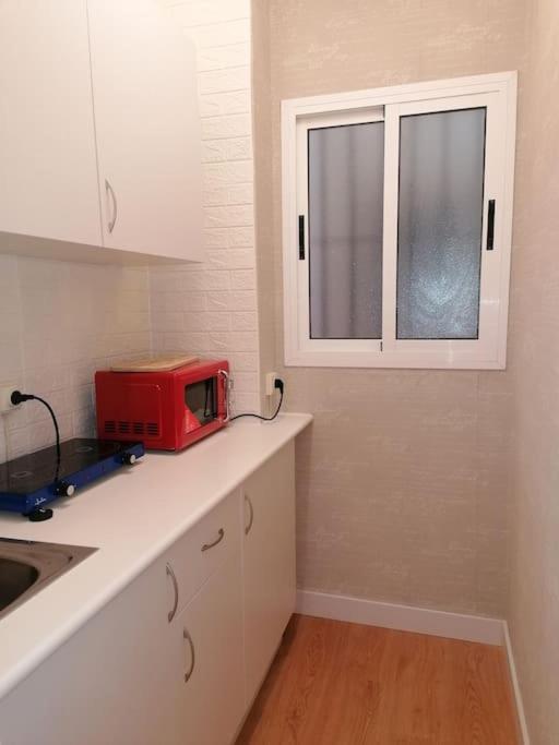 Studio Paris Apartment Естепона Екстериор снимка